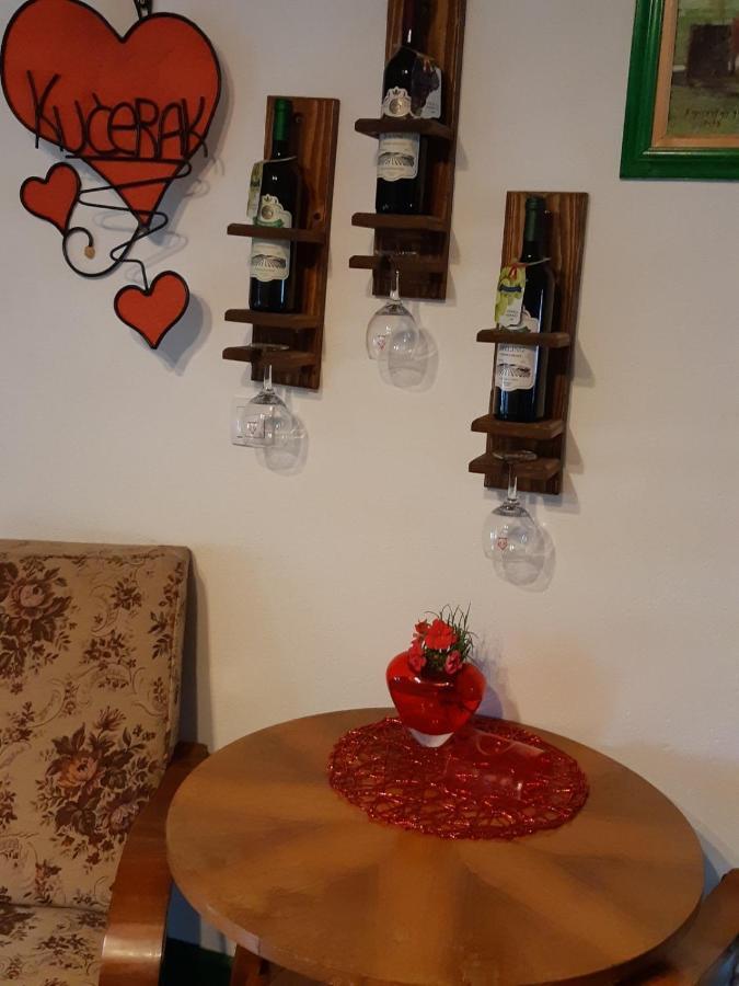 Ilkicev Kucerak Apartman Vrdnik Exteriör bild